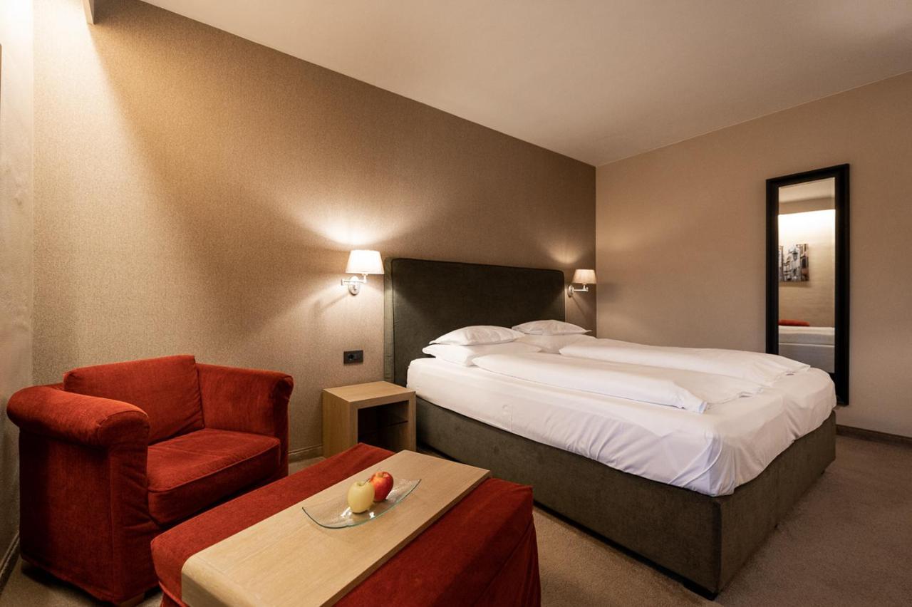 Hotel Pollinger Meran Buitenkant foto