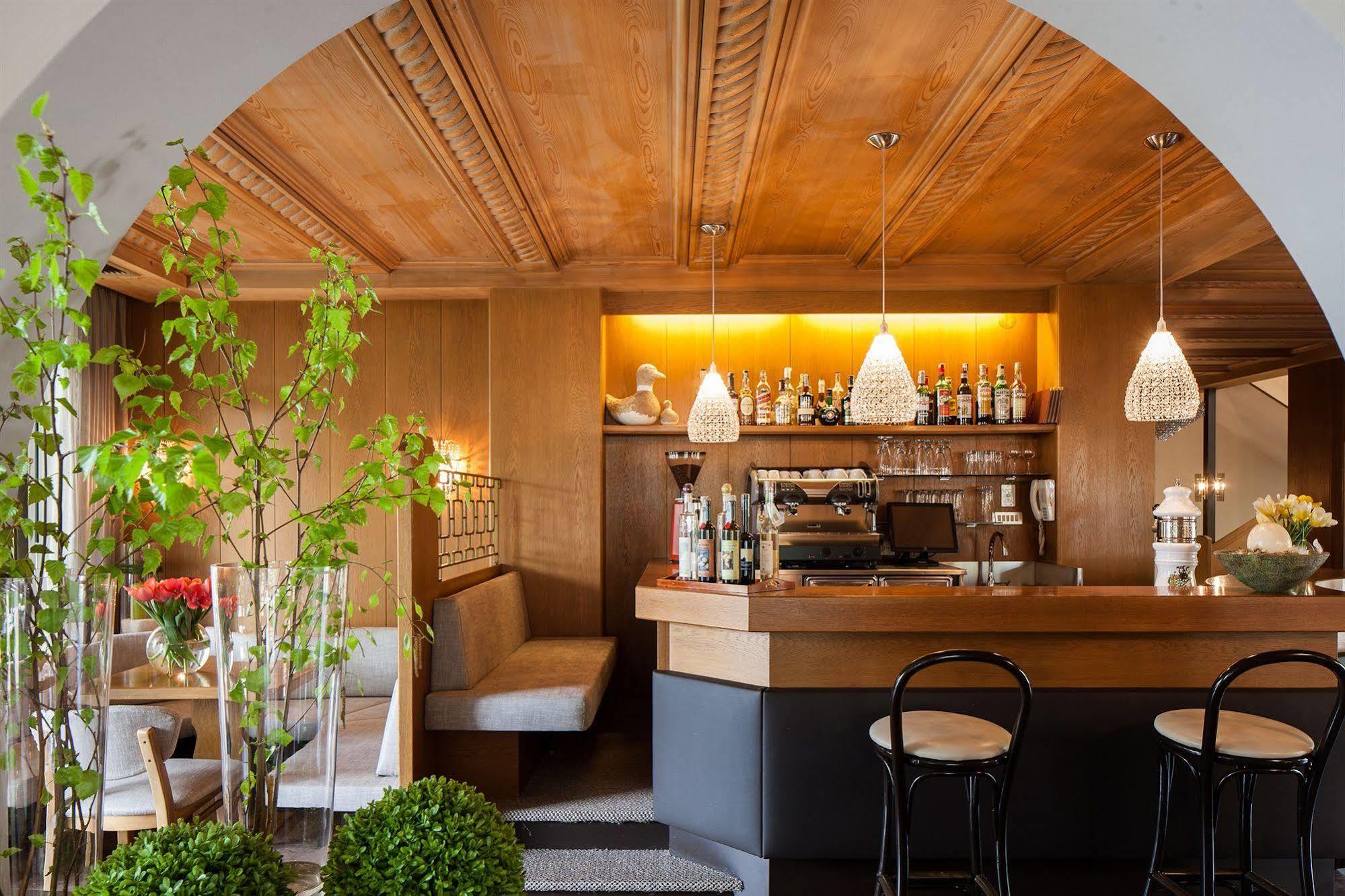 Hotel Pollinger Meran Buitenkant foto